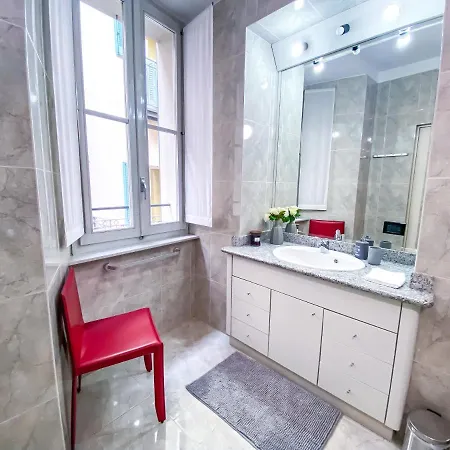 Luxury And Modern - Mq 270 - In The Heart Of 코모