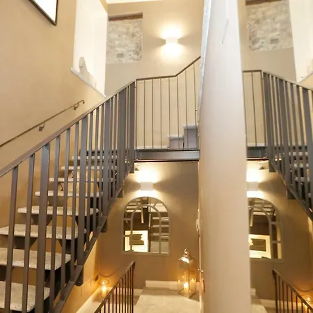 Luxury And Modern - Mq 270 - In The Heart Of Apartament Como